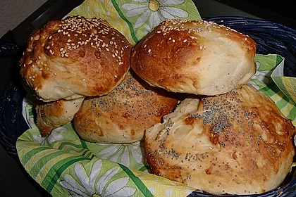 Br&ouml;tchen mit Quark und Hefe 32