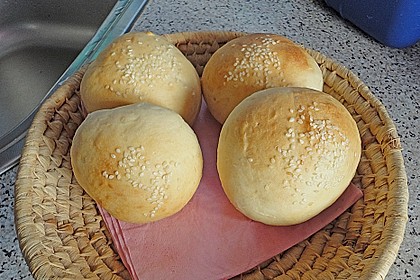 Br&ouml;tchen mit Quark und Hefe 33