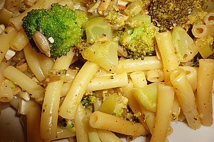 Pasta mit Brokkoli und Ziegenk&auml;se 1