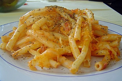 Tomate - Mozzarella - Basilikum - Makkaroni - Auflauf