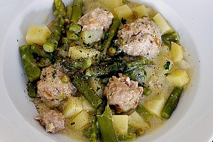 Spargeleintopf mit Fleischklößchen 1