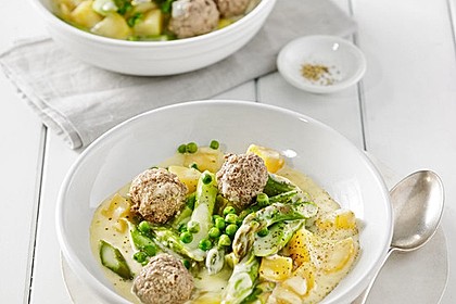 Spargeleintopf mit Fleischklößchen