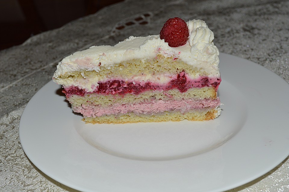 Himbeertorte mit weißer Schokolade (Rezept mit Bild) | Chefkoch.de