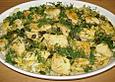 Chinakohlpfanne mit gebratenem Fisch