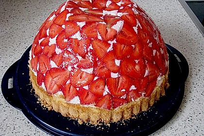 Erdbeer - Kuppeltorte &agrave; la Jessy