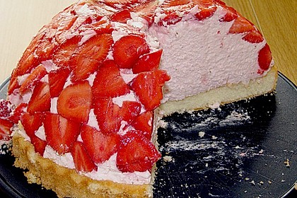 Erdbeer - Kuppeltorte &agrave; la Jessy 1