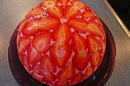 Erdbeer - Kuppeltorte &agrave; la Jessy 5