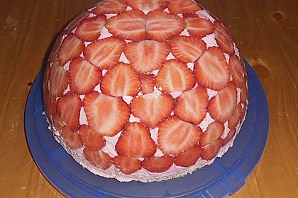 Erdbeer - Kuppeltorte &agrave; la Jessy 7