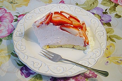 Erdbeer - Kuppeltorte &agrave; la Jessy 10