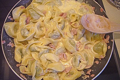 Tortellini alla panna 1