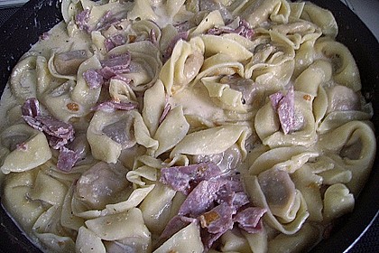 Tortellini alla panna 9
