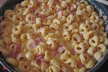 Tortellini alla panna 11