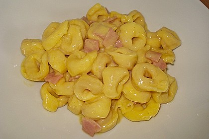 Tortellini alla panna 12