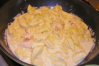 Tortellini alla panna 17