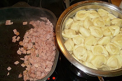 Tortellini alla panna 26