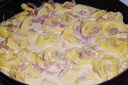 Tortellini alla panna 36