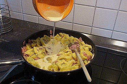Tortellini alla panna 38