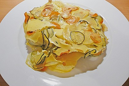 Leichter Gem&uuml;segratin