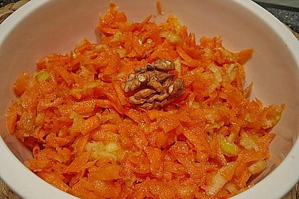 S&uuml;&szlig;saurer M&ouml;hrensalat