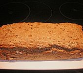 Saftiges Vollkornbrot (Bild)