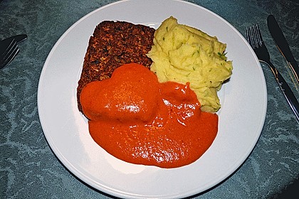 Grünkernrolle mit Paprikasoße 10
