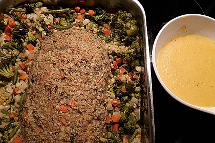 Grünkernrolle mit Paprikasoße 15
