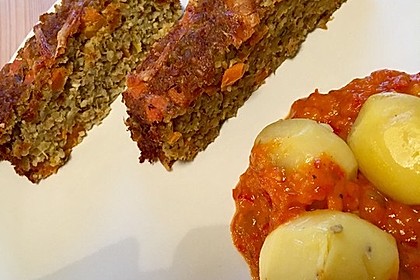 Grünkernrolle mit Paprikasoße 1