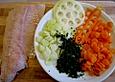Pollakfilet an M&ouml;hren- und Kohlrabitalern und einem Kartoffelp&uuml;ree