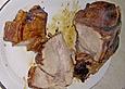 Schweinekrustenbraten mit Nelken und &Auml;pfeln