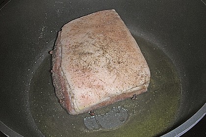 Schweinekrustenbraten mit Nelken und &Auml;pfeln 2