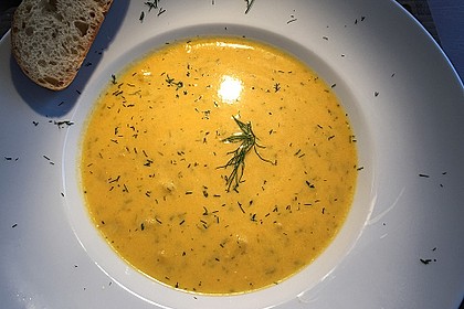 Möhrensuppe mit Krabben