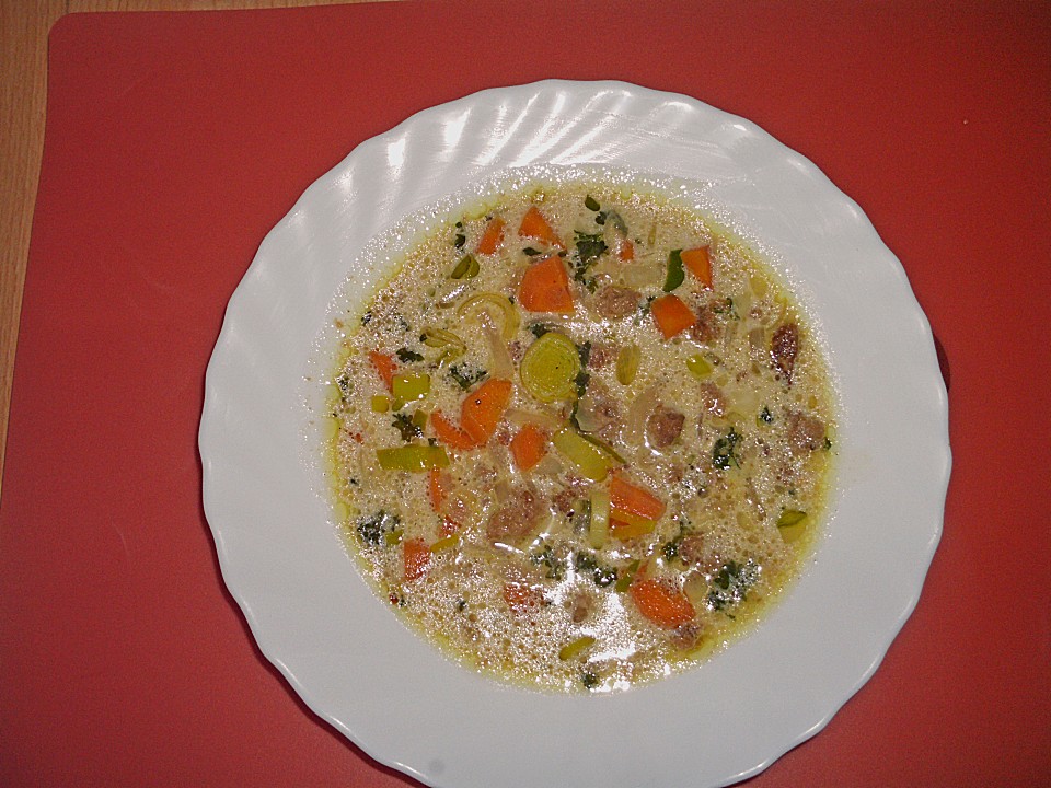 Bayerische Brotsuppe mit Schnittlauch (Rezept mit Bild) | Chefkoch.de