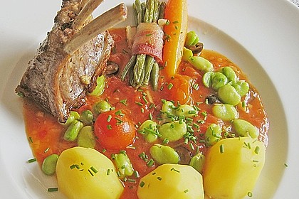 Lammkarree im Tomaten - Oliven - Kompott mit Bohnen und M&ouml;hren 3