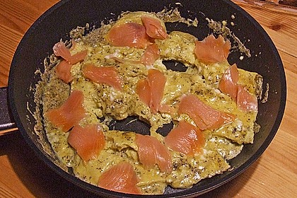 Rührei mit Räucherlachs 23
