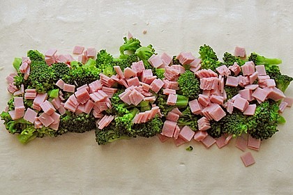 Brokkolistrudel 13