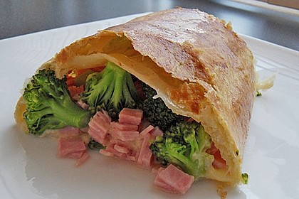 Brokkolistrudel 15