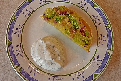 Brokkolistrudel 24