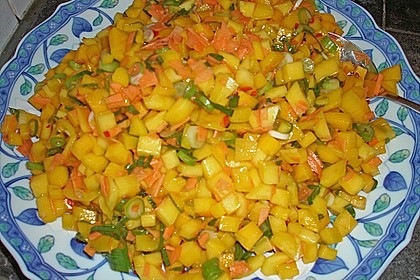 Mangosalat  mit Fr&uuml;hlingszwiebeln