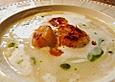Wei&szlig;e p&uuml;rierte Kartoffelsuppe mit feinen Zutaten