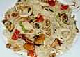 T&ouml;ginger Reisnudeln mit Meeresfr&uuml;chten aus dem Wok