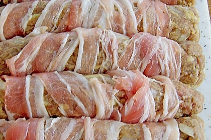 Cevapcici (Hackw&uuml;rstchen) im Speckmantel
