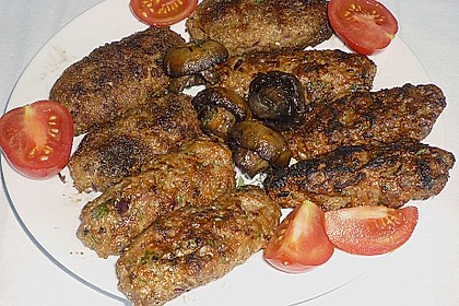 Cevapcici (Hackw&uuml;rstchen) im Speckmantel 43