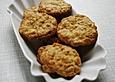 Cookies mit wei&szlig;er Schokolade, Mandeln und Pinienkernen