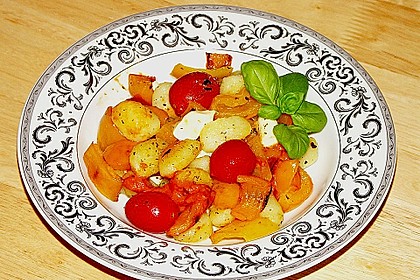 Leichte Schupfnudelplatte 1