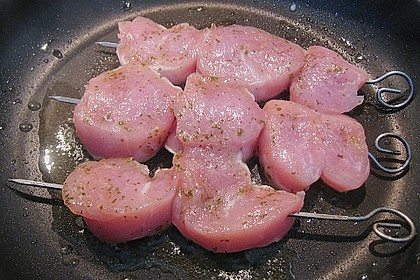 Putenfiletspie&szlig;e mariniert an pikanter Obstmischung 1