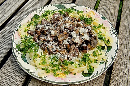 Geflügelleber - Ragout mit Pasta