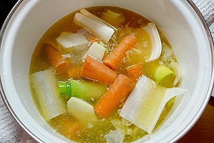 Doppelte Kraftsuppe 1