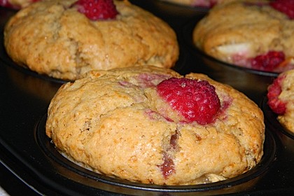 Schnelle vegane Apfel- oder Heidelbeermuffins 4