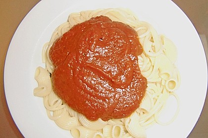 Spaghetti mit Tomatensauce und Kochschinken 1