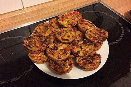 Mini-Party-Quiches 99